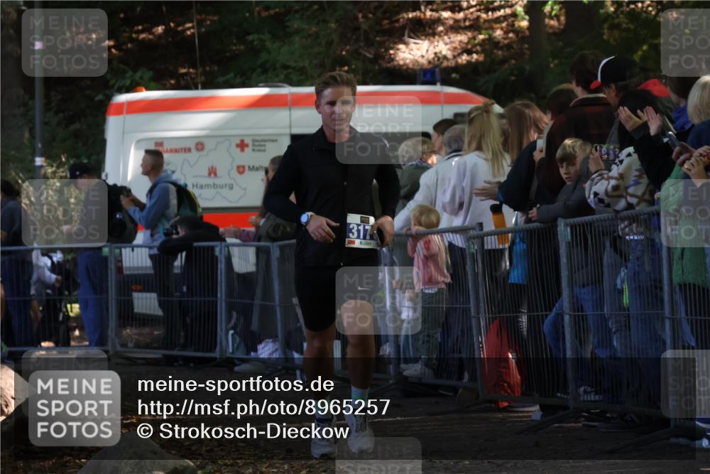 28.09.2025 - 33. Volkslauf durch das schöne Alstertal Strokosch-Dieckow http://msf.ph/oto/8965257 28.09.2025 11:21:24 Ziel 3046, 3178, 3396 meine-sportfotos.de
