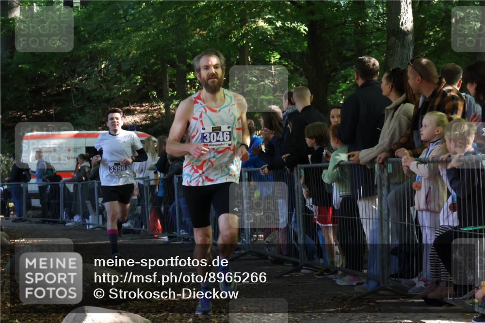 28.09.2025 - 33. Volkslauf durch das schöne Alstertal Strokosch-Dieckow http://msf.ph/oto/8965266 28.09.2025 11:21:30 Ziel 3046, 3396 meine-sportfotos.de