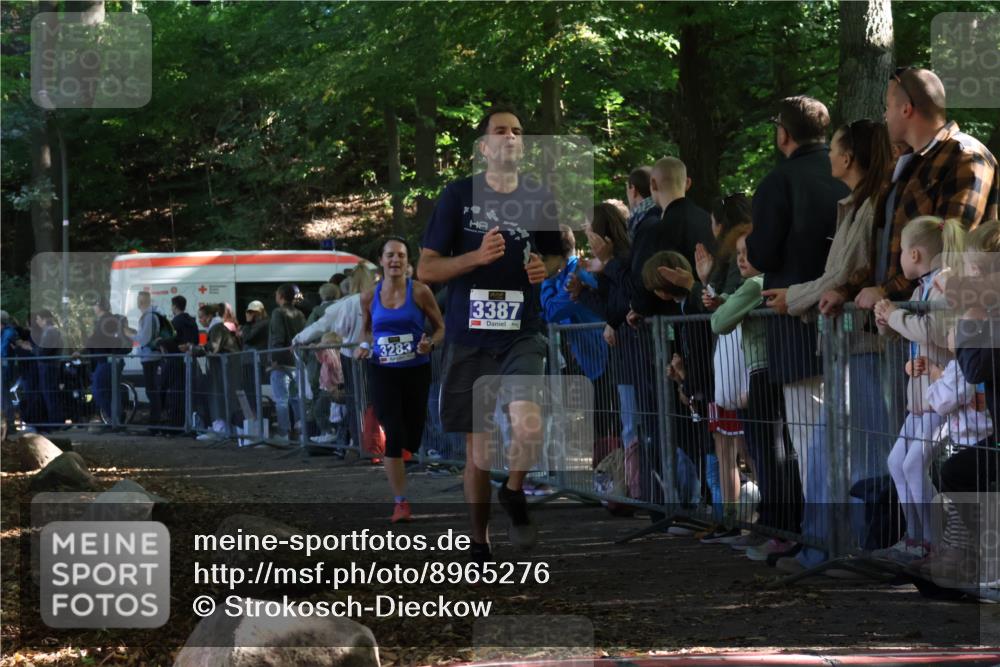 28.09.2025 - 33. Volkslauf durch das schöne Alstertal Strokosch-Dieckow http://msf.ph/oto/8965276 28.09.2025 11:21:40 Ziel 3283, 3387 meine-sportfotos.de
