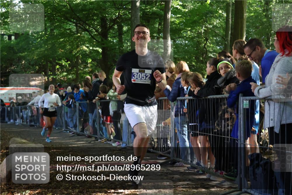 28.09.2025 - 33. Volkslauf durch das schöne Alstertal Strokosch-Dieckow http://msf.ph/oto/8965289 28.09.2025 11:21:53 Ziel 3024, 3031, 3052, 3907 meine-sportfotos.de