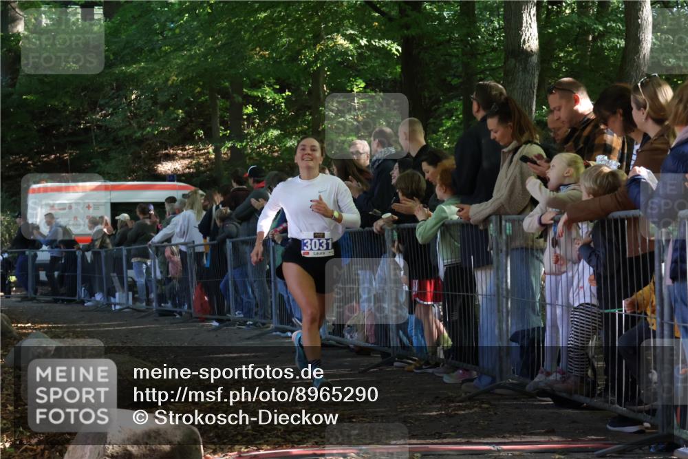28.09.2025 - 33. Volkslauf durch das schöne Alstertal Strokosch-Dieckow http://msf.ph/oto/8965290 28.09.2025 11:21:54 Ziel 3024, 3031, 3052, 3367, 3907 meine-sportfotos.de