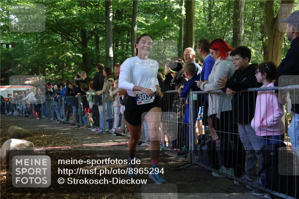 28.09.2025 - 33. Volkslauf durch das schöne Alstertal Strokosch-Dieckow http://msf.ph/oto/8965294 28.09.2025 11:21:56 Ziel 3024, 3031, 3367, 3907 meine-sportfotos.de