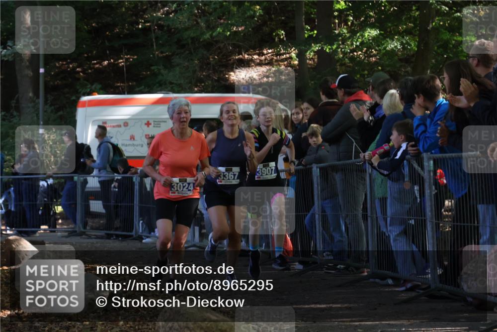 28.09.2025 - 33. Volkslauf durch das schöne Alstertal Strokosch-Dieckow http://msf.ph/oto/8965295 28.09.2025 11:21:59 Ziel 3024, 3367, 3907 meine-sportfotos.de