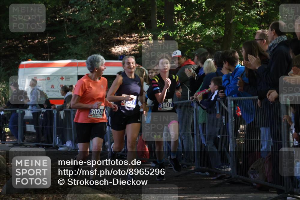 28.09.2025 - 33. Volkslauf durch das schöne Alstertal Strokosch-Dieckow http://msf.ph/oto/8965296 28.09.2025 11:21:59 Ziel 3024, 3367, 3907 meine-sportfotos.de