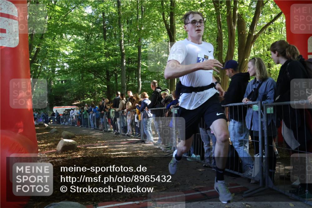 28.09.2025 - 33. Volkslauf durch das schöne Alstertal Strokosch-Dieckow http://msf.ph/oto/8965432 28.09.2025 11:23:56 Ziel 3414, 3956 meine-sportfotos.de