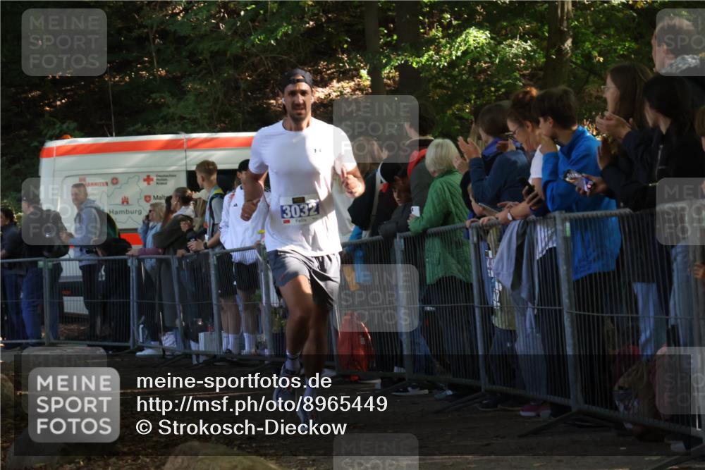 28.09.2025 - 33. Volkslauf durch das schöne Alstertal Strokosch-Dieckow http://msf.ph/oto/8965449 28.09.2025 11:24:14 Ziel 3032 meine-sportfotos.de