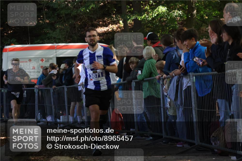 28.09.2025 - 33. Volkslauf durch das schöne Alstertal Strokosch-Dieckow http://msf.ph/oto/8965457 28.09.2025 11:24:21 Ziel 3071, 3220 meine-sportfotos.de