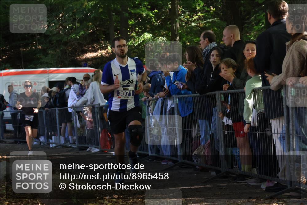 28.09.2025 - 33. Volkslauf durch das schöne Alstertal Strokosch-Dieckow http://msf.ph/oto/8965458 28.09.2025 11:24:22 Ziel 3071, 3220 meine-sportfotos.de