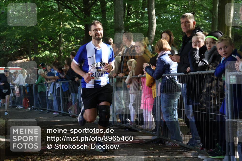 28.09.2025 - 33. Volkslauf durch das schöne Alstertal Strokosch-Dieckow http://msf.ph/oto/8965460 28.09.2025 11:24:24 Ziel 3071, 3220, 3380 meine-sportfotos.de