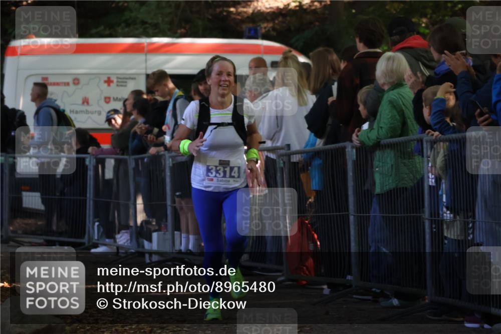 28.09.2025 - 33. Volkslauf durch das schöne Alstertal Strokosch-Dieckow http://msf.ph/oto/8965480 28.09.2025 11:24:36 Ziel 3285, 3314 meine-sportfotos.de