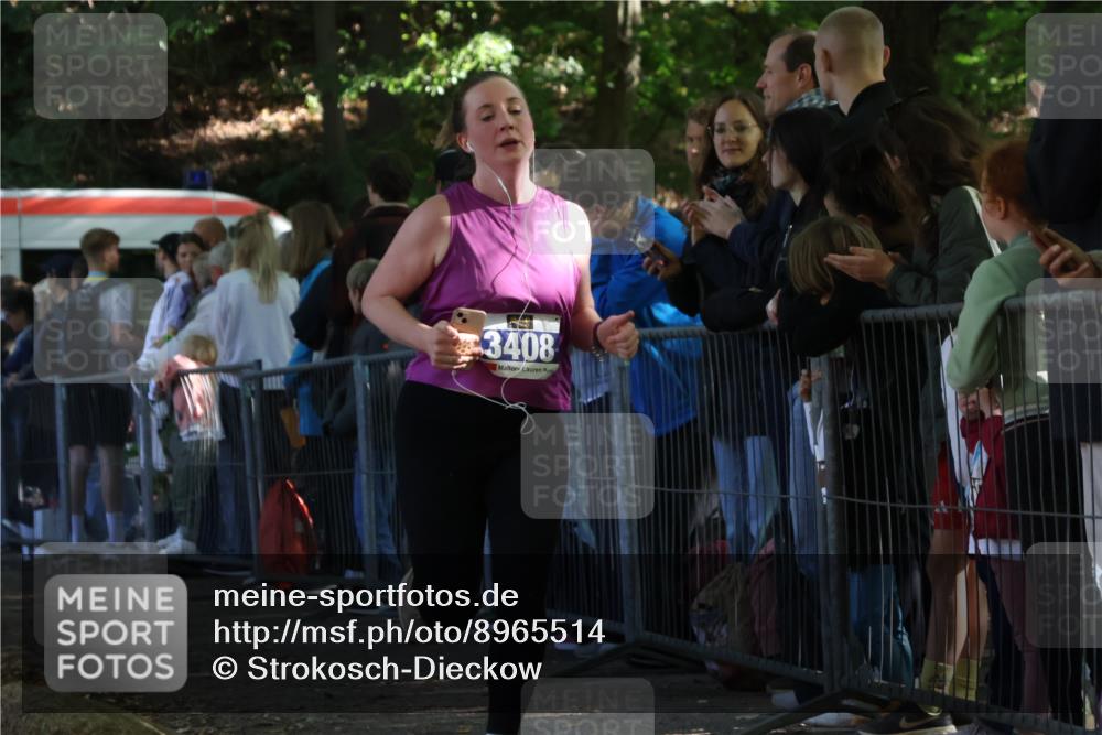28.09.2025 - 33. Volkslauf durch das schöne Alstertal Strokosch-Dieckow http://msf.ph/oto/8965514 28.09.2025 11:25:19 Ziel 3408 meine-sportfotos.de
