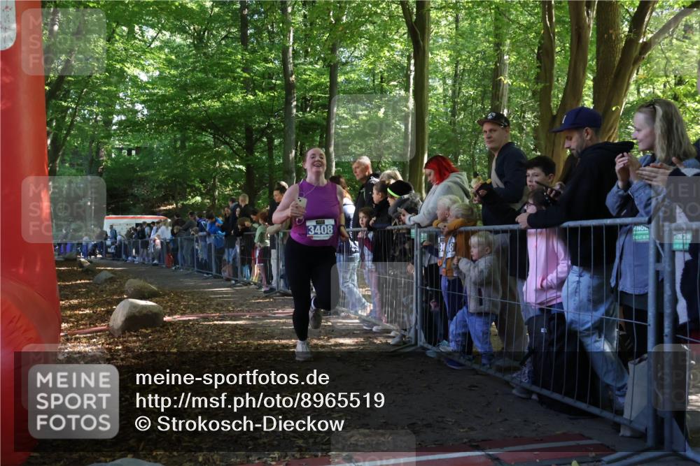 28.09.2025 - 33. Volkslauf durch das schöne Alstertal Strokosch-Dieckow http://msf.ph/oto/8965519 28.09.2025 11:25:21 Ziel 3408 meine-sportfotos.de
