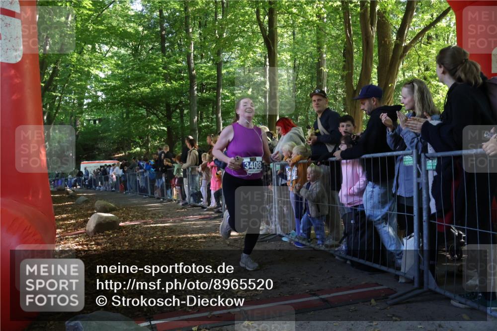 28.09.2025 - 33. Volkslauf durch das schöne Alstertal Strokosch-Dieckow http://msf.ph/oto/8965520 28.09.2025 11:25:21 Ziel 3408 meine-sportfotos.de