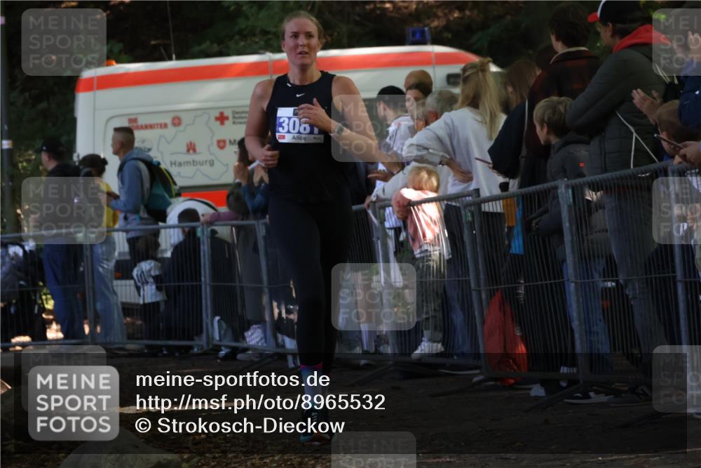 28.09.2025 - 33. Volkslauf durch das schöne Alstertal Strokosch-Dieckow http://msf.ph/oto/8965532 28.09.2025 11:25:43 Ziel 3081, 3155, 3187 meine-sportfotos.de