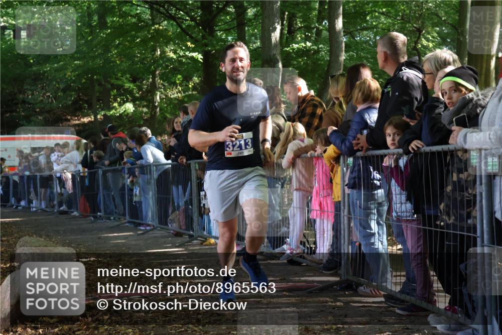 28.09.2025 - 33. Volkslauf durch das schöne Alstertal Strokosch-Dieckow http://msf.ph/oto/8965563 28.09.2025 11:26:19 Ziel 3213 meine-sportfotos.de