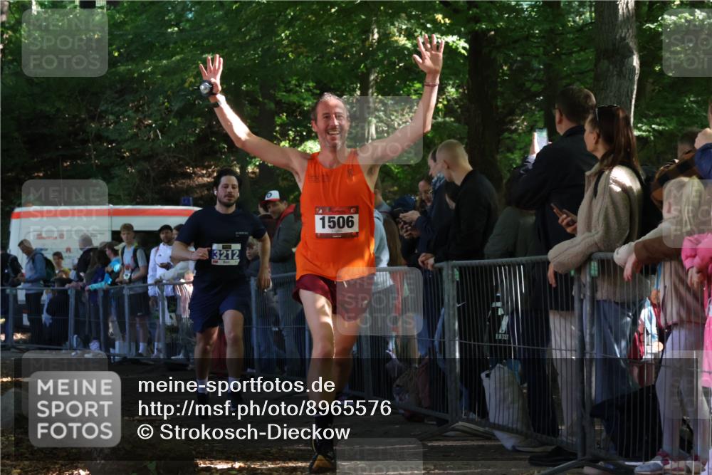 28.09.2025 - 33. Volkslauf durch das schöne Alstertal Strokosch-Dieckow http://msf.ph/oto/8965576 28.09.2025 11:26:34 Ziel 1506, 3212 meine-sportfotos.de