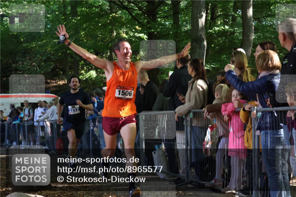 28.09.2025 - 33. Volkslauf durch das schöne Alstertal Strokosch-Dieckow http://msf.ph/oto/8965577 28.09.2025 11:26:35 Ziel 1506, 3212 meine-sportfotos.de