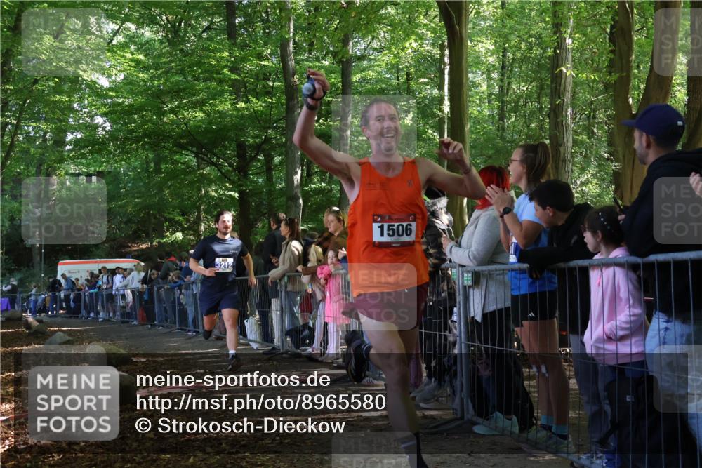 28.09.2025 - 33. Volkslauf durch das schöne Alstertal Strokosch-Dieckow http://msf.ph/oto/8965580 28.09.2025 11:26:36 Ziel 1506, 3212 meine-sportfotos.de