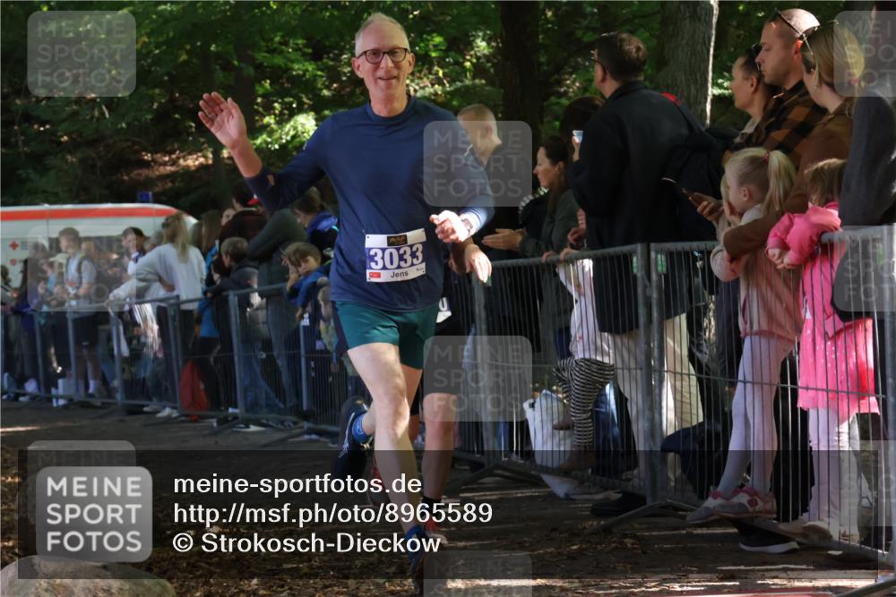 28.09.2025 - 33. Volkslauf durch das schöne Alstertal Strokosch-Dieckow http://msf.ph/oto/8965589 28.09.2025 11:26:48 Ziel 3033, 3210 meine-sportfotos.de