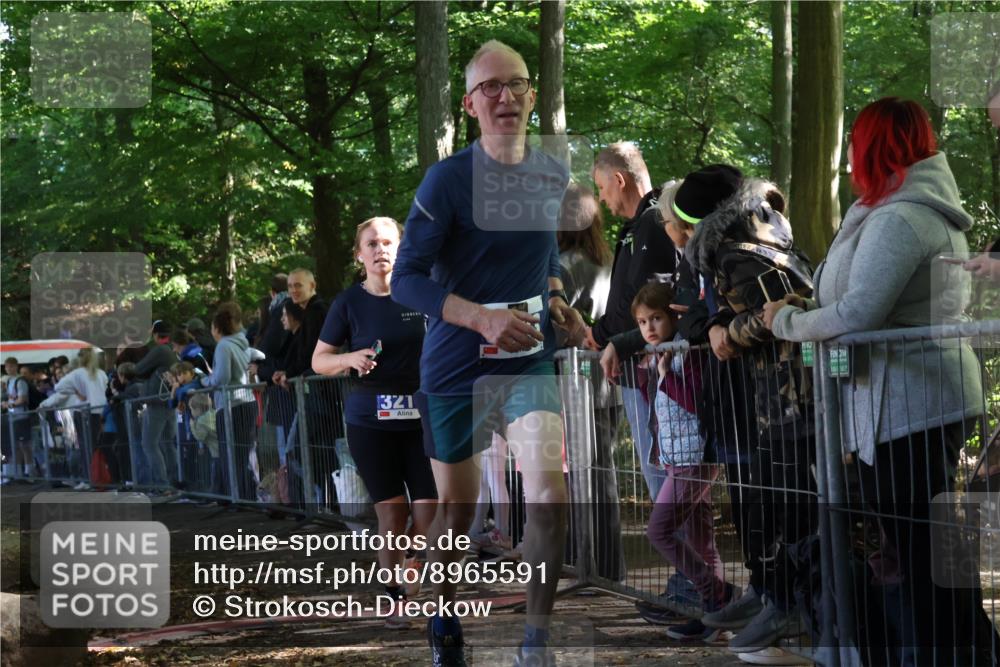 28.09.2025 - 33. Volkslauf durch das schöne Alstertal Strokosch-Dieckow http://msf.ph/oto/8965591 28.09.2025 11:26:49 Ziel 3033, 3116, 3210 meine-sportfotos.de