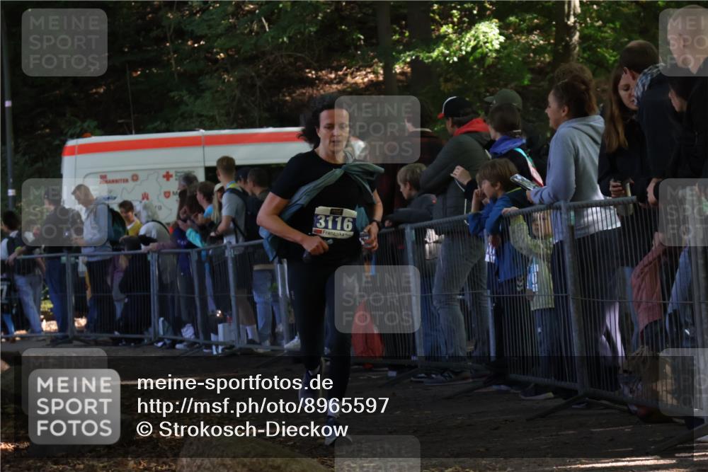 28.09.2025 - 33. Volkslauf durch das schöne Alstertal Strokosch-Dieckow http://msf.ph/oto/8965597 28.09.2025 11:26:56 Ziel 3116 meine-sportfotos.de