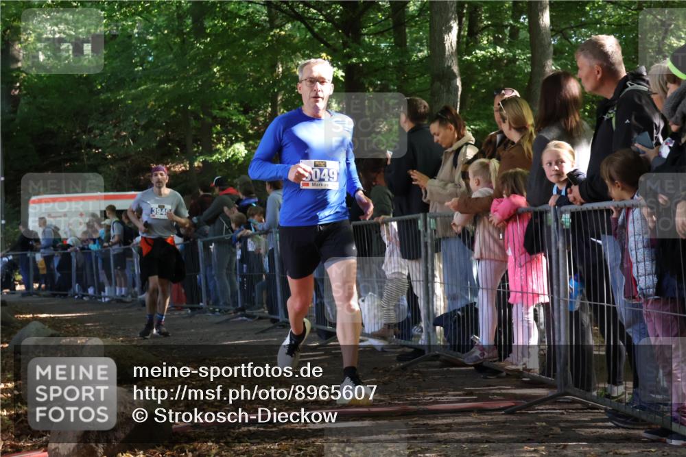 28.09.2025 - 33. Volkslauf durch das schöne Alstertal Strokosch-Dieckow http://msf.ph/oto/8965607 28.09.2025 11:27:07 Ziel 3049, 3946 meine-sportfotos.de