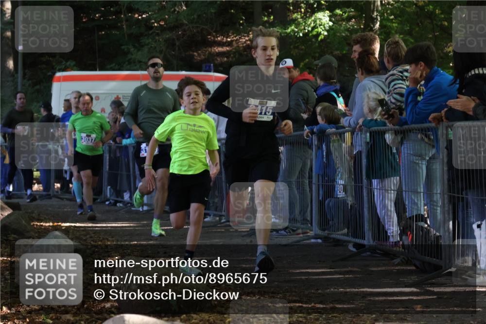 28.09.2025 - 33. Volkslauf durch das schöne Alstertal Strokosch-Dieckow http://msf.ph/oto/8965675 28.09.2025 11:28:06 Ziel 1510, 3037, 3100, 3140, 3415 meine-sportfotos.de