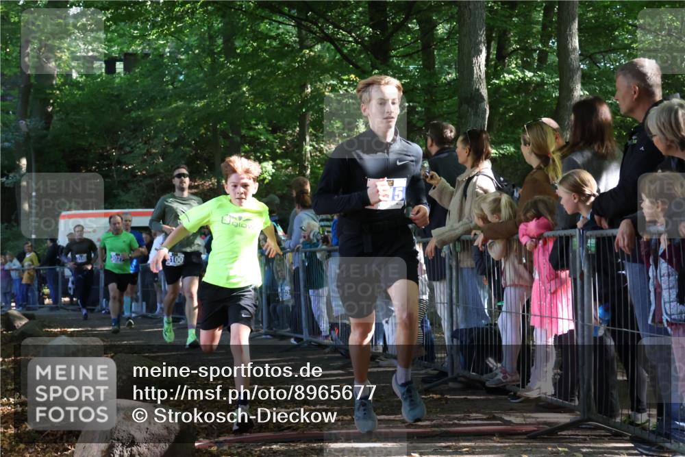 28.09.2025 - 33. Volkslauf durch das schöne Alstertal Strokosch-Dieckow http://msf.ph/oto/8965677 28.09.2025 11:28:07 Ziel 1510, 3037, 3100, 3140, 3415 meine-sportfotos.de