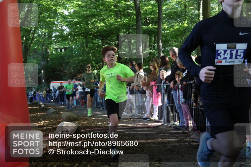 28.09.2025 - 33. Volkslauf durch das schöne Alstertal Strokosch-Dieckow http://msf.ph/oto/8965680 28.09.2025 11:28:08 Ziel 1510, 3037, 3100, 3140, 3415 meine-sportfotos.de