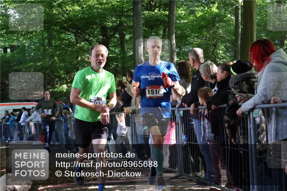 28.09.2025 - 33. Volkslauf durch das schöne Alstertal Strokosch-Dieckow http://msf.ph/oto/8965688 28.09.2025 11:28:12 Ziel 1510, 3037, 3140 meine-sportfotos.de