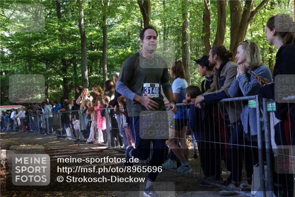 28.09.2025 - 33. Volkslauf durch das schöne Alstertal Strokosch-Dieckow http://msf.ph/oto/8965696 28.09.2025 11:28:16 Ziel 1001, 3140, 3275 meine-sportfotos.de