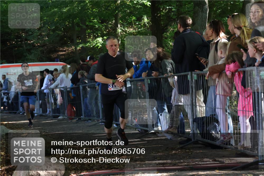 28.09.2025 - 33. Volkslauf durch das schöne Alstertal Strokosch-Dieckow http://msf.ph/oto/8965706 28.09.2025 11:28:26 Ziel 3029, 3181 meine-sportfotos.de