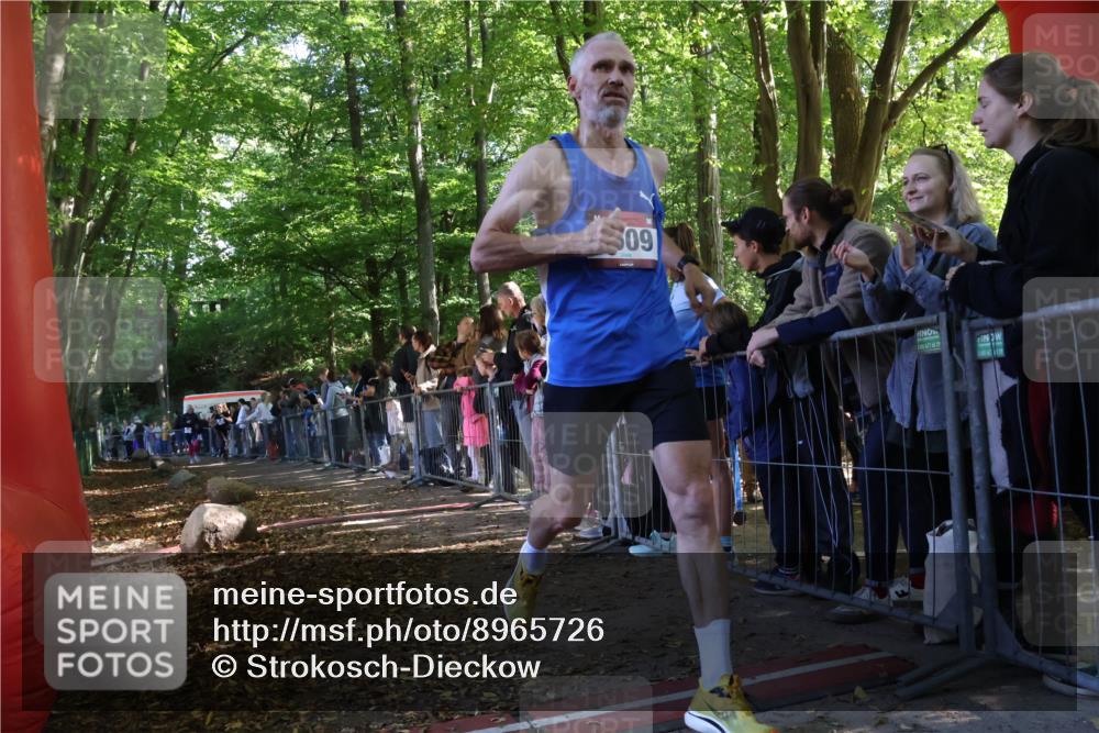 28.09.2025 - 33. Volkslauf durch das schöne Alstertal Strokosch-Dieckow http://msf.ph/oto/8965726 28.09.2025 11:28:51 Ziel 1509, 3345, 3355, 3383, 3914 meine-sportfotos.de