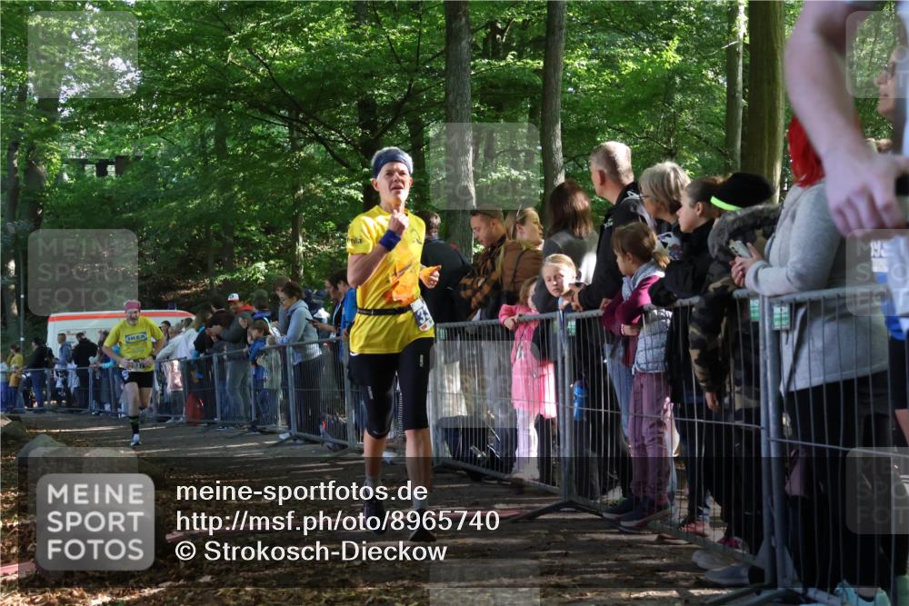 28.09.2025 - 33. Volkslauf durch das schöne Alstertal Strokosch-Dieckow http://msf.ph/oto/8965740 28.09.2025 11:29:00 Ziel 3383, 3914, 3937 meine-sportfotos.de