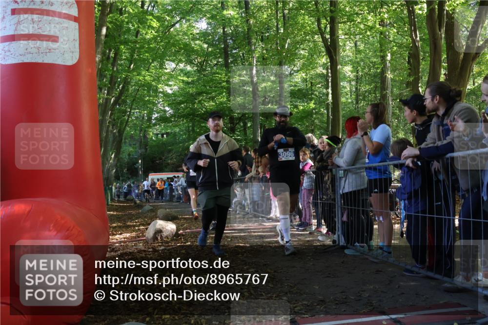 28.09.2025 - 33. Volkslauf durch das schöne Alstertal Strokosch-Dieckow http://msf.ph/oto/8965767 28.09.2025 11:29:38 Ziel 1513, 1515, 1546, 3088, 3095, 3096, 3138, 3236, 3930 meine-sportfotos.de