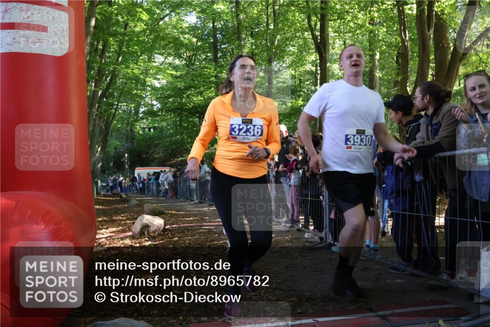 28.09.2025 - 33. Volkslauf durch das schöne Alstertal Strokosch-Dieckow http://msf.ph/oto/8965782 28.09.2025 11:29:45 Ziel 1515, 3115, 3236, 3930 meine-sportfotos.de