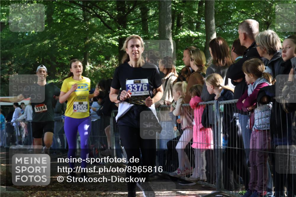 28.09.2025 - 33. Volkslauf durch das schöne Alstertal Strokosch-Dieckow http://msf.ph/oto/8965816 28.09.2025 11:30:17 Ziel 1514, 3376, 3905 meine-sportfotos.de