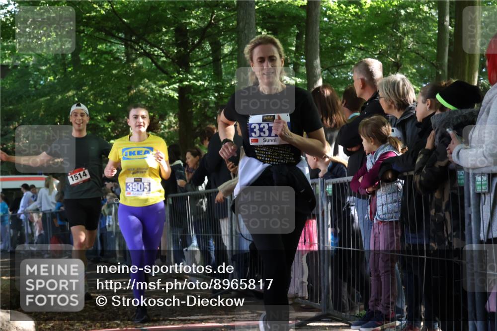 28.09.2025 - 33. Volkslauf durch das schöne Alstertal Strokosch-Dieckow http://msf.ph/oto/8965817 28.09.2025 11:30:18 Ziel 1514, 3376, 3905 meine-sportfotos.de