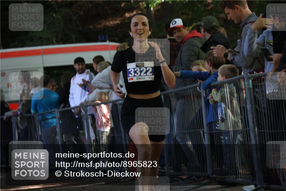 28.09.2025 - 33. Volkslauf durch das schöne Alstertal Strokosch-Dieckow http://msf.ph/oto/8965823 28.09.2025 11:30:31 Ziel 3322 meine-sportfotos.de