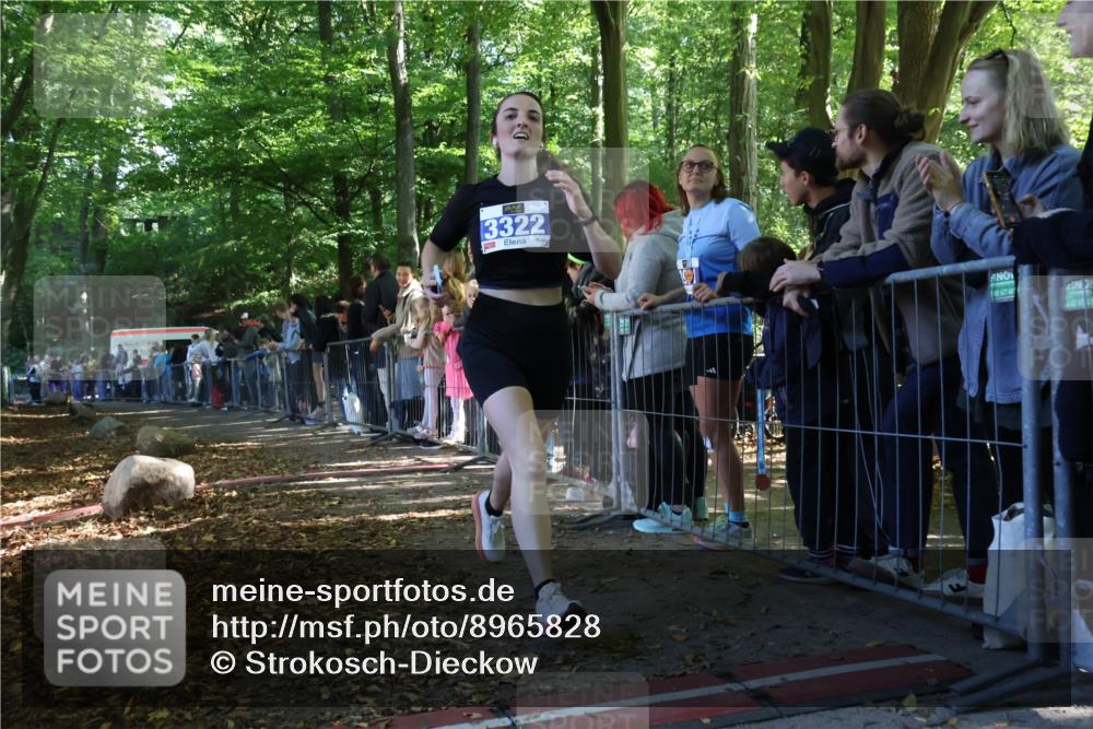 28.09.2025 - 33. Volkslauf durch das schöne Alstertal Strokosch-Dieckow http://msf.ph/oto/8965828 28.09.2025 11:30:33 Ziel 3322 meine-sportfotos.de