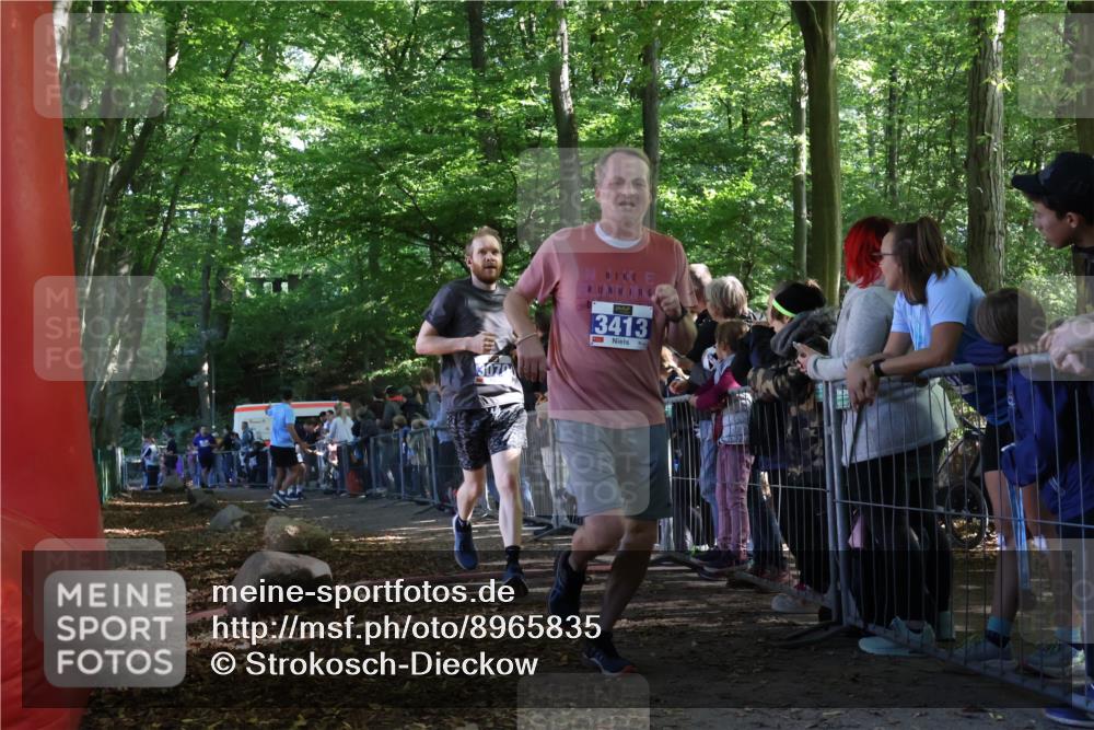28.09.2025 - 33. Volkslauf durch das schöne Alstertal Strokosch-Dieckow http://msf.ph/oto/8965835 28.09.2025 11:30:53 Ziel 3070, 3413 meine-sportfotos.de