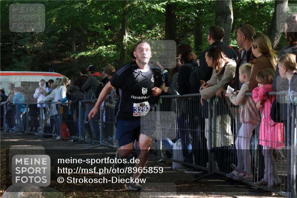 28.09.2025 - 33. Volkslauf durch das schöne Alstertal Strokosch-Dieckow http://msf.ph/oto/8965859 28.09.2025 11:31:14 Ziel 3293, 3377 meine-sportfotos.de
