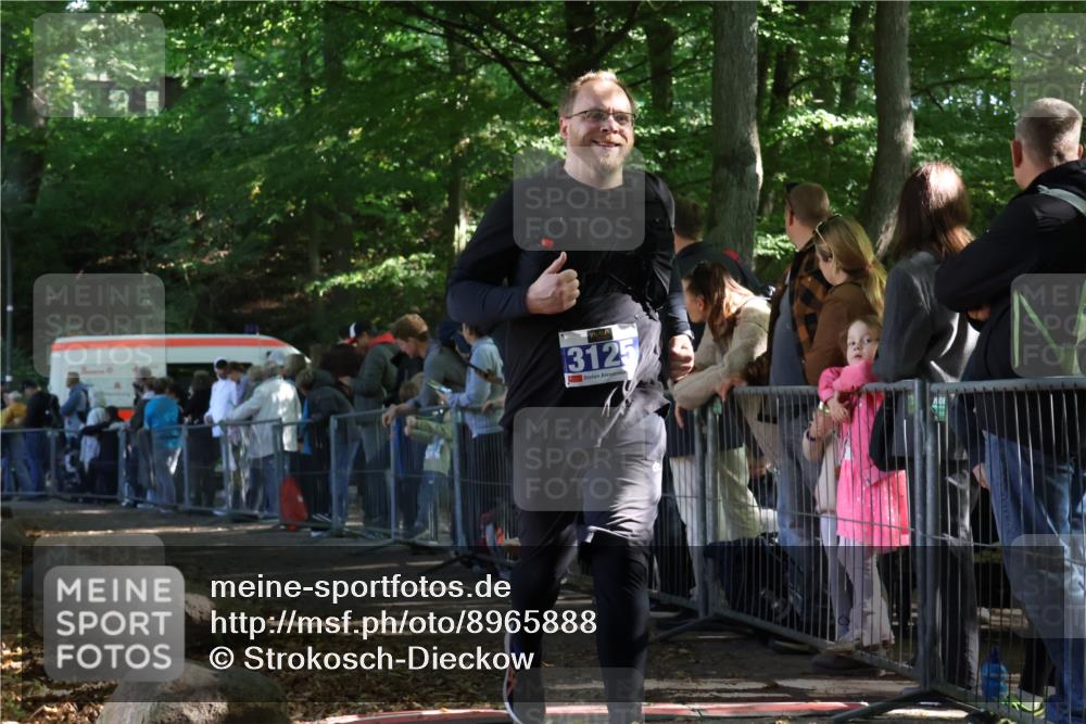 28.09.2025 - 33. Volkslauf durch das schöne Alstertal Strokosch-Dieckow http://msf.ph/oto/8965888 28.09.2025 11:31:34 Ziel 3125 meine-sportfotos.de
