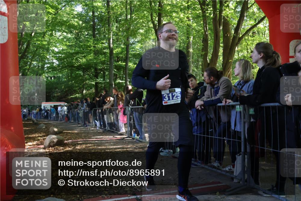 28.09.2025 - 33. Volkslauf durch das schöne Alstertal Strokosch-Dieckow http://msf.ph/oto/8965891 28.09.2025 11:31:36 Ziel 3125 meine-sportfotos.de