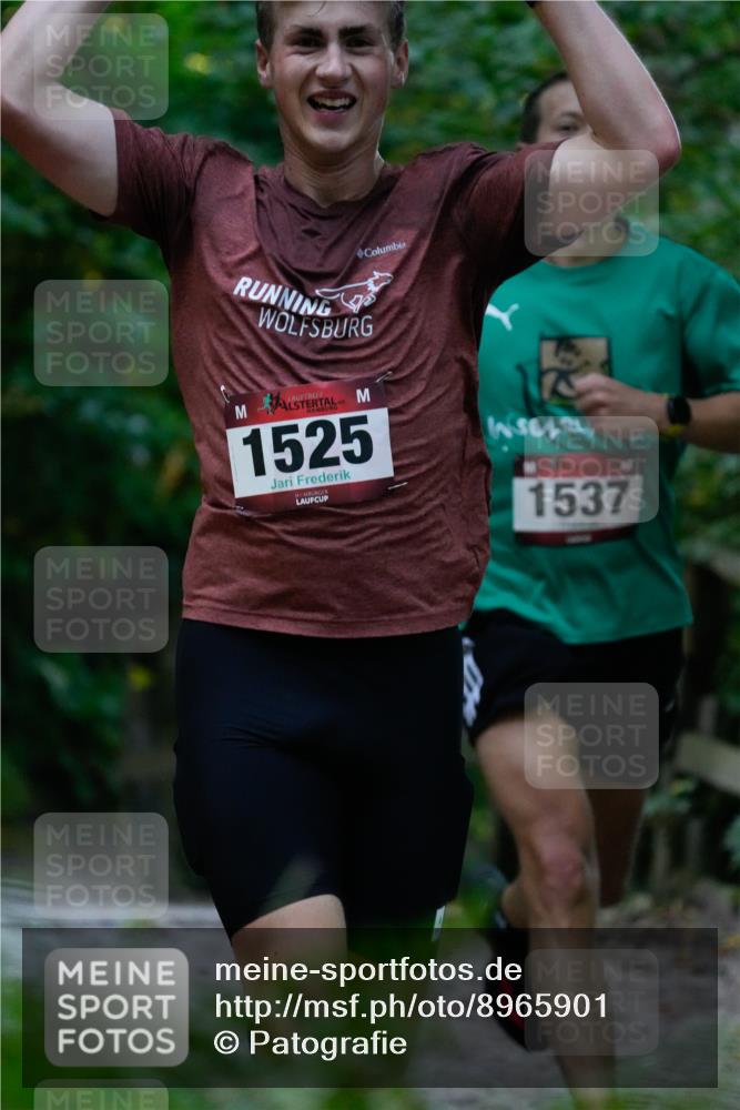 28.09.2025 - 33. Volkslauf durch das schöne Alstertal Patografie http://msf.ph/oto/8965901 28.09.2025 09:10:35 Laufen 1525, 13222, 1537 meine-sportfotos.de