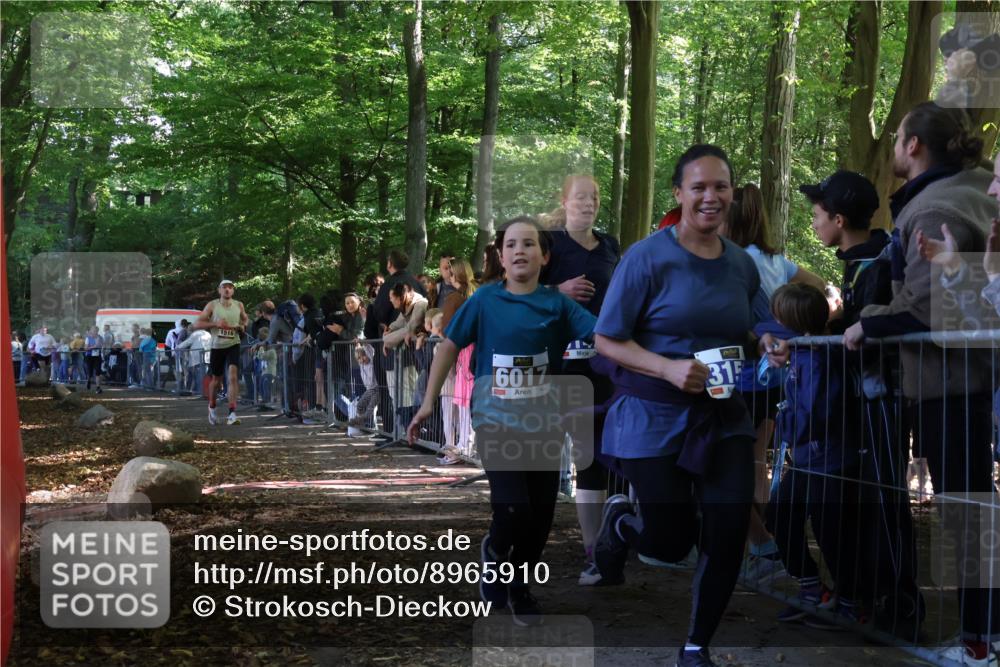28.09.2025 - 33. Volkslauf durch das schöne Alstertal Strokosch-Dieckow http://msf.ph/oto/8965910 28.09.2025 11:31:56 Ziel 1516, 3147, 3329, 3404, 3933 meine-sportfotos.de