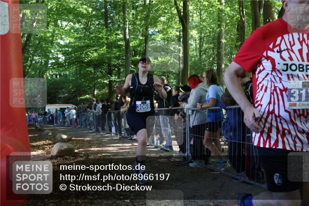 28.09.2025 - 33. Volkslauf durch das schöne Alstertal Strokosch-Dieckow http://msf.ph/oto/8966197 28.09.2025 11:32:29 Ziel 3069, 3141, 3175, 3217 meine-sportfotos.de