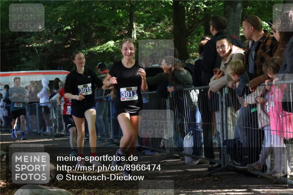 28.09.2025 - 33. Volkslauf durch das schöne Alstertal Strokosch-Dieckow http://msf.ph/oto/8966474 28.09.2025 11:33:41 Ziel 1520, 3004, 3013, 3015, 3103 meine-sportfotos.de