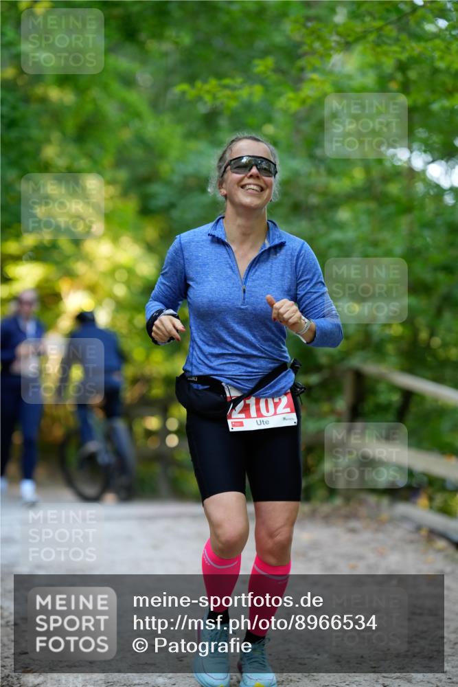28.09.2025 - 33. Volkslauf durch das schöne Alstertal Patografie http://msf.ph/oto/8966534 28.09.2025 09:43:51 Laufen 2102 meine-sportfotos.de