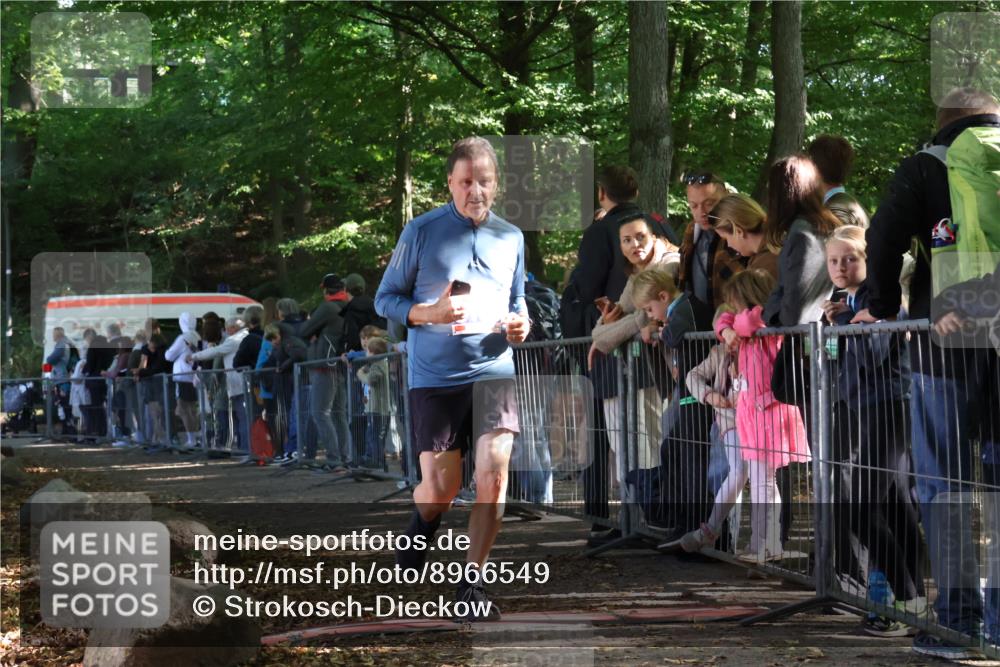28.09.2025 - 33. Volkslauf durch das schöne Alstertal Strokosch-Dieckow http://msf.ph/oto/8966549 28.09.2025 11:33:50 Ziel 3103 meine-sportfotos.de
